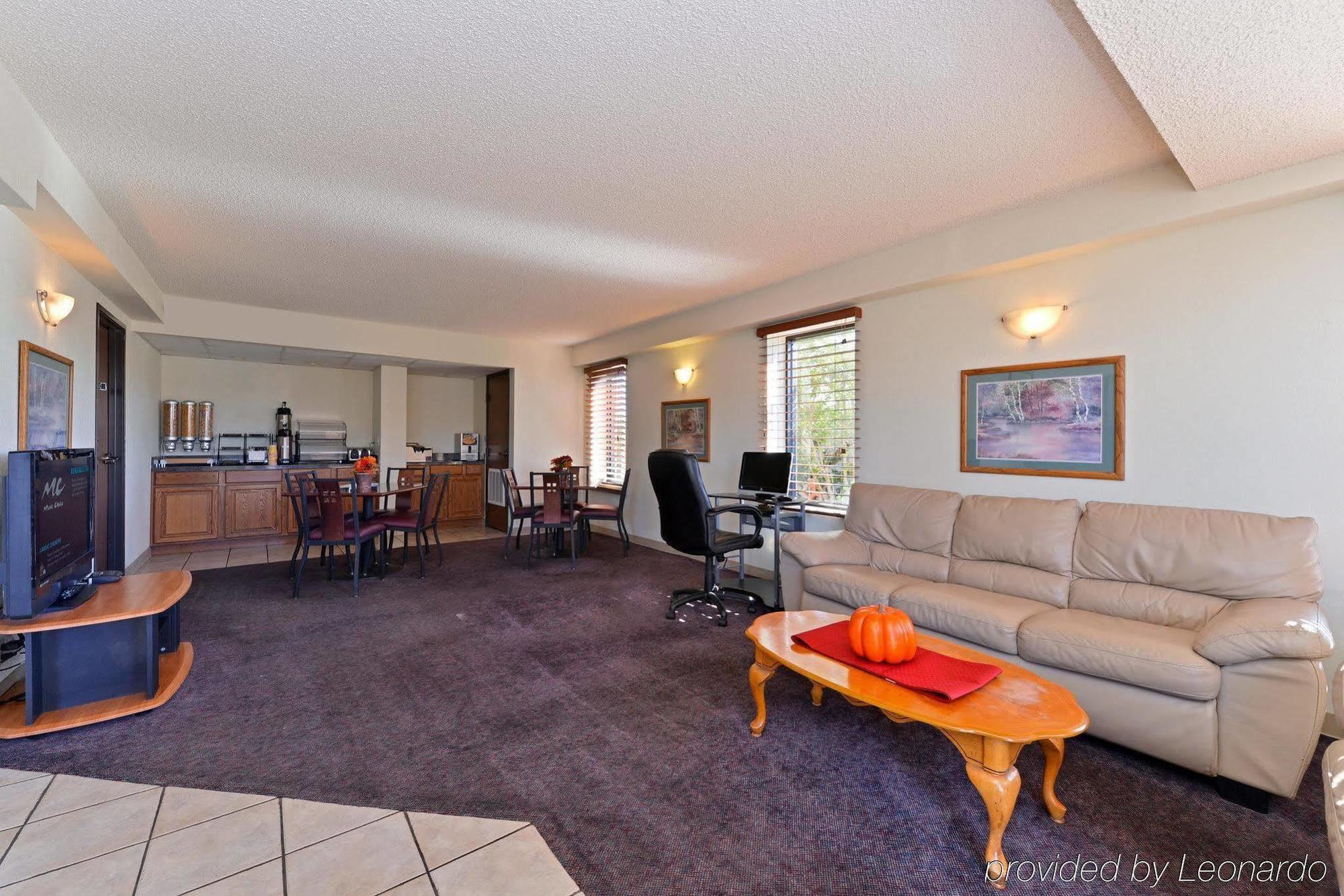 Executive Plus Inn And Suites Elk City Eksteriør billede